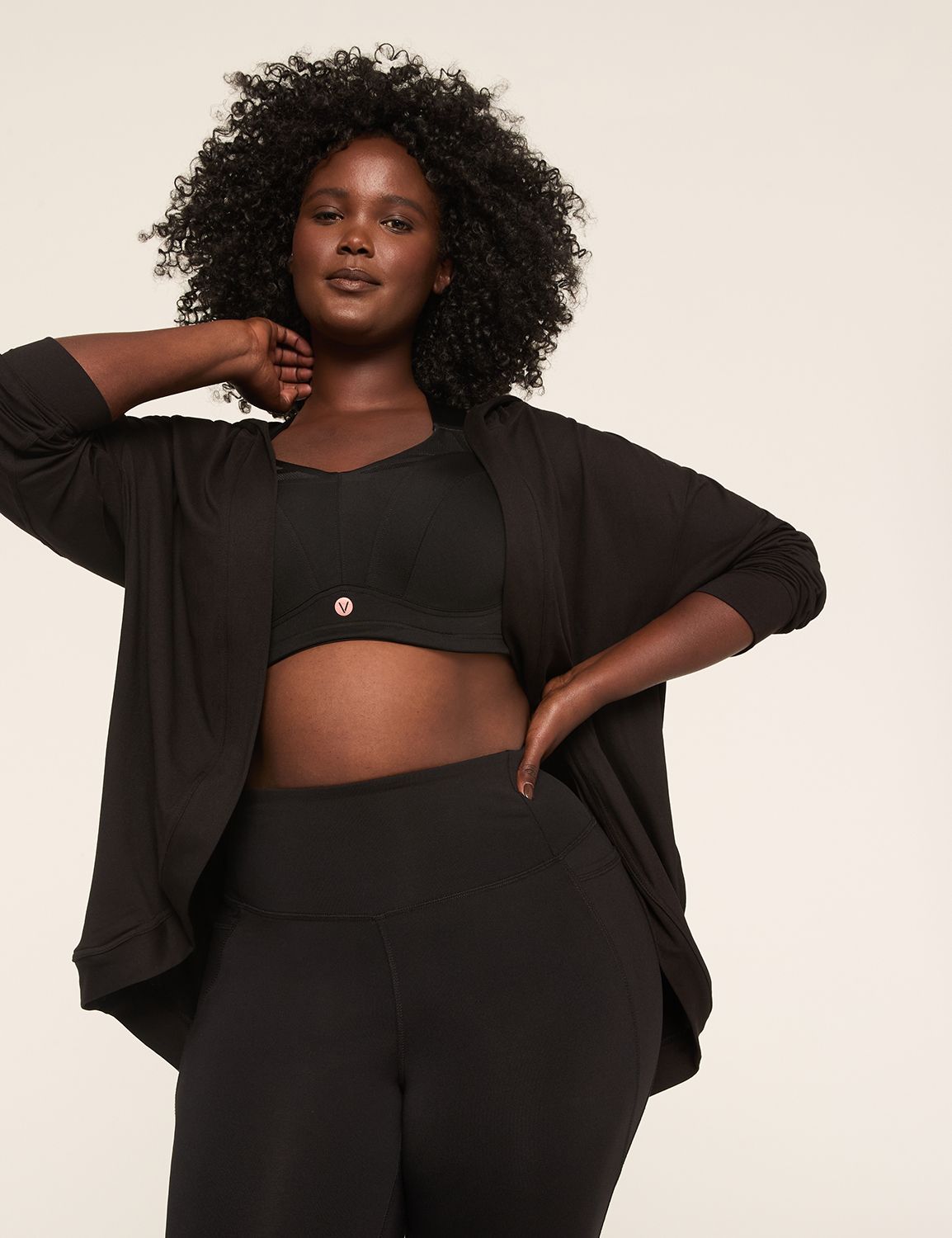 LIVI Soft Hooded Overpiece