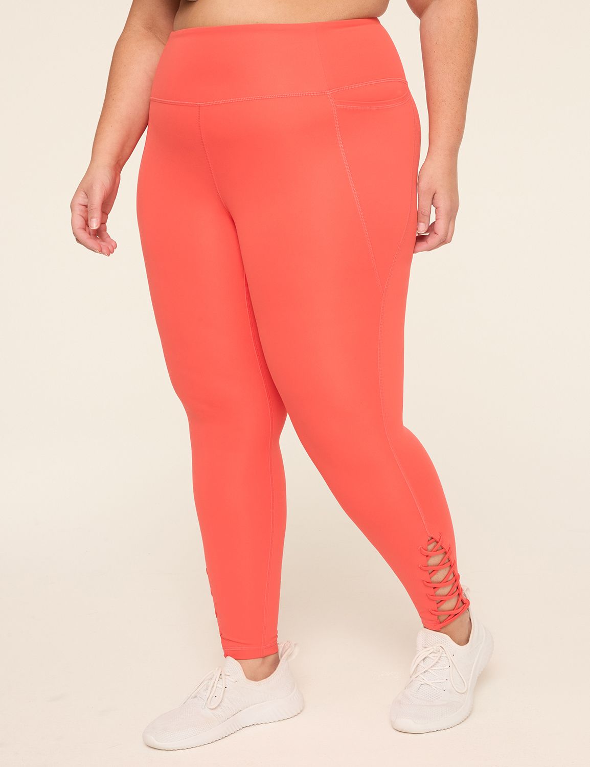 LIVI High-Rise LIVI Soft Macrame-Detail Legging