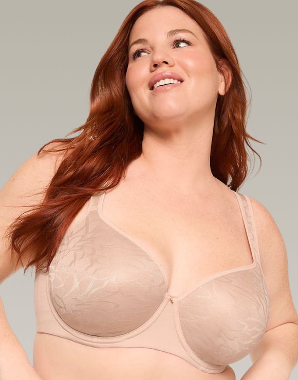 Photo of model in Cacique thong panty