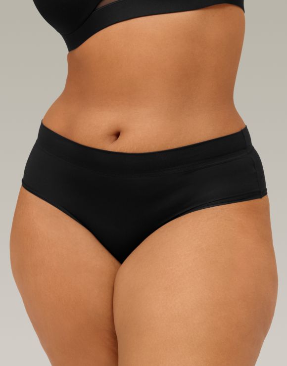 Photo of model in Cacique hipster panties