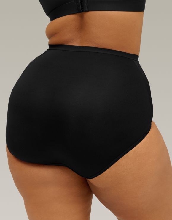 alternate Photo of model in Cacique high leg panties