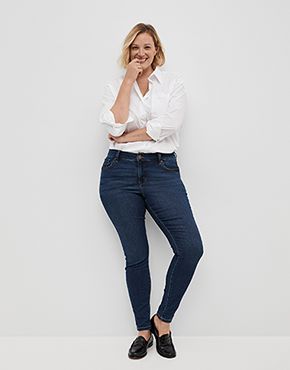 Photo of model in Lane Bryant skinny jeans