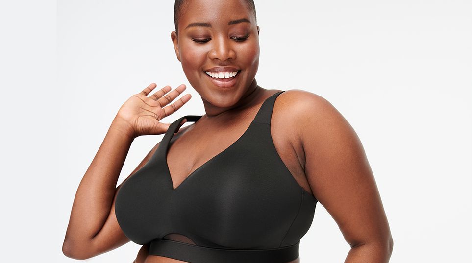 Bra fitter for plus-size women swears by important measurement