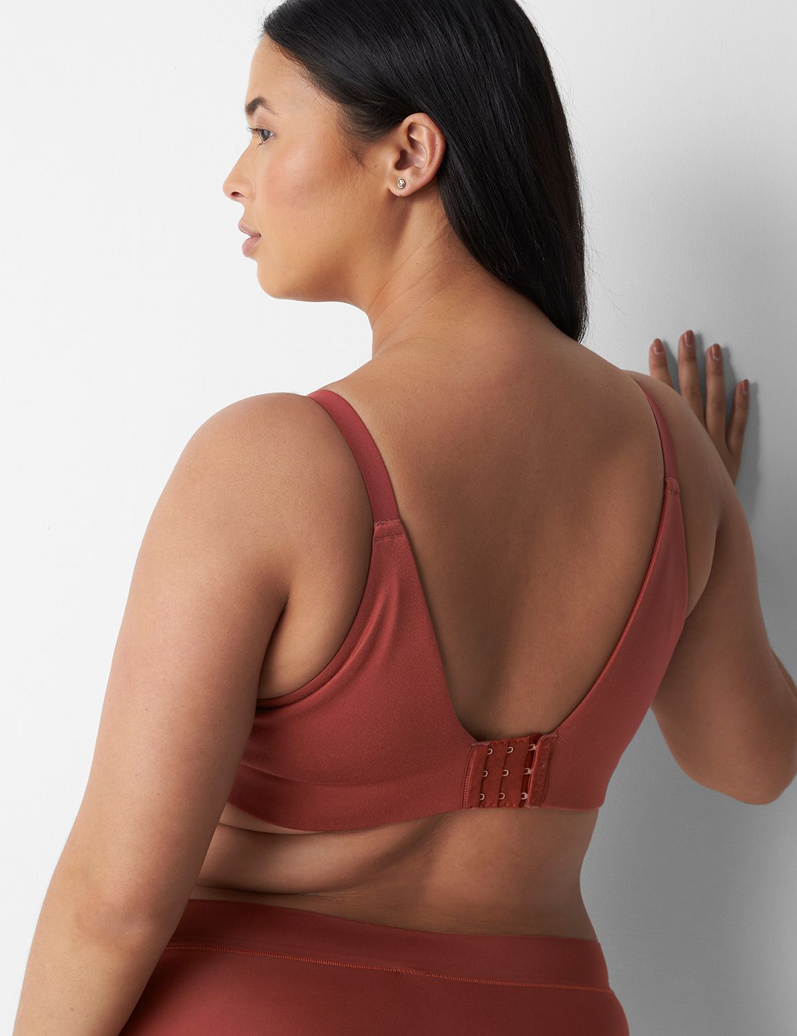 Would You Try This New Back Smoothing Bra?