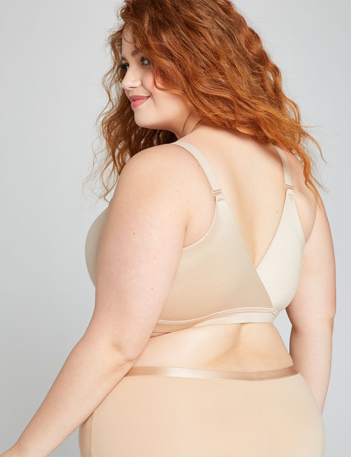 https://lanebryant.scene7.com/is/image/lanebryantProdATG/338708_0000002480_Back?$pdpMainImage$