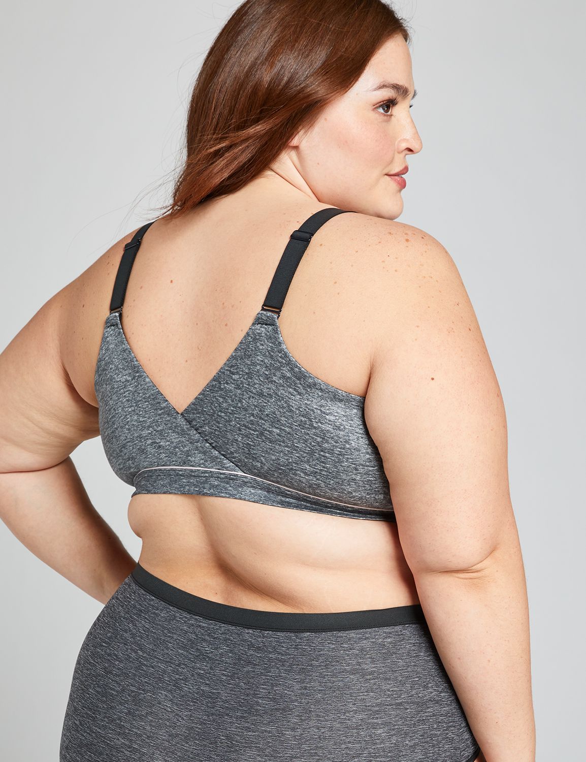 https://lanebryant.scene7.com/is/image/lanebryantProdATG/338708_0000079415_Back?$pdpMainImage$