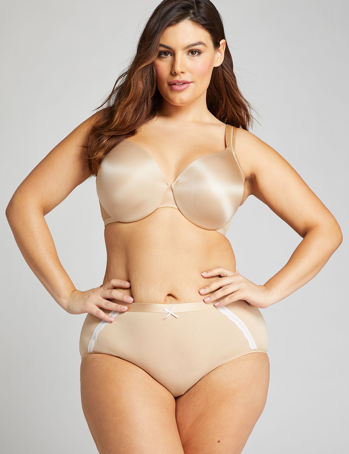 Lane Bryant on X: .@AshleighDunn2 sweetens up our #SweetestDay in Cacique.  Shop:   / X