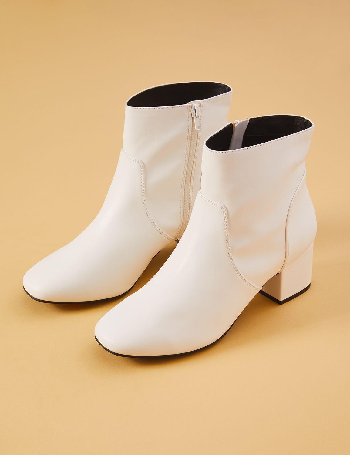 size 12 wide women's ankle shoes