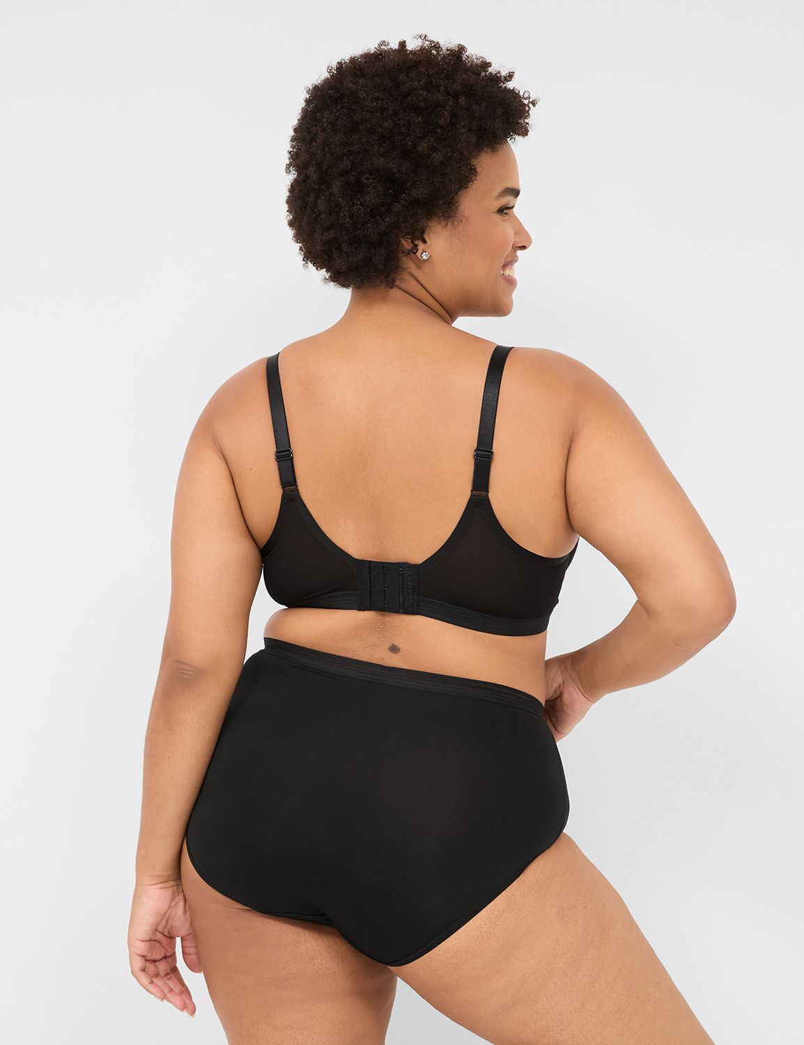No-Show Full Brief Panty With Lace Trim