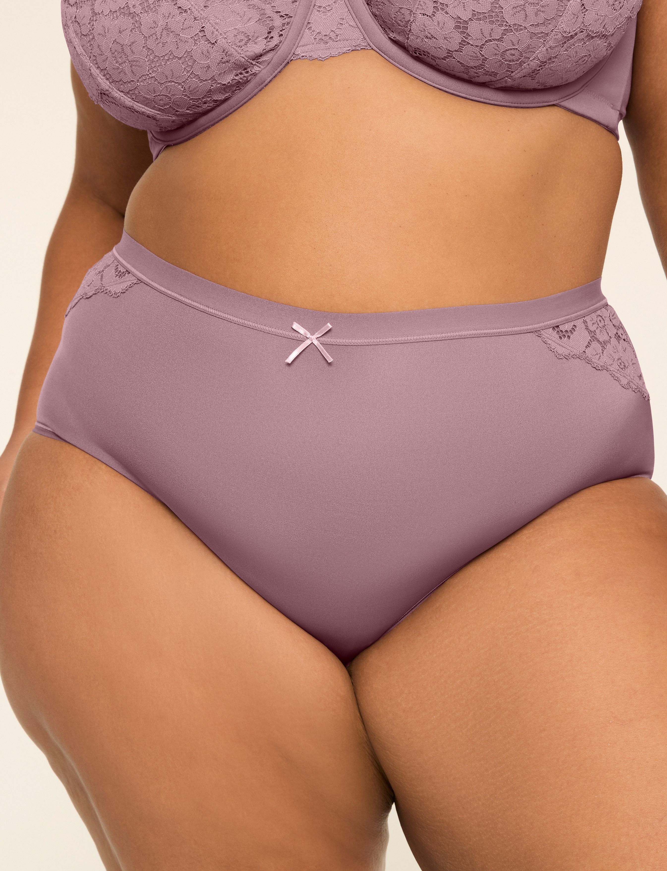 No-Show Full Brief Panty With Lace Trim