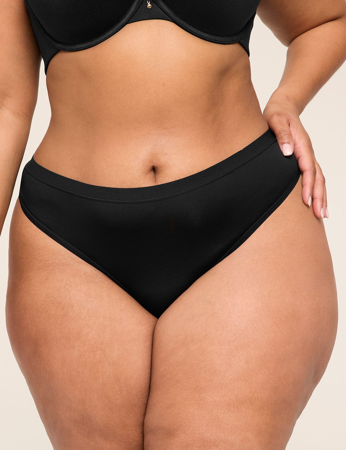 https://lanebryant.scene7.com/is/image/lanebryantProdATG/355450_0000006395?$pdpMainImage$