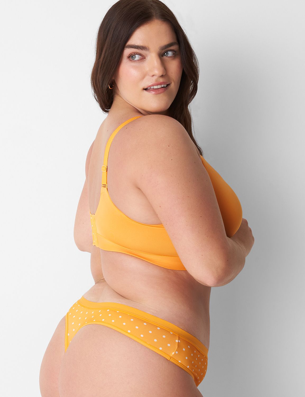 https://lanebryant.scene7.com/is/image/lanebryantProdATG/355450_0000108156_Back?$pdpMainImage$