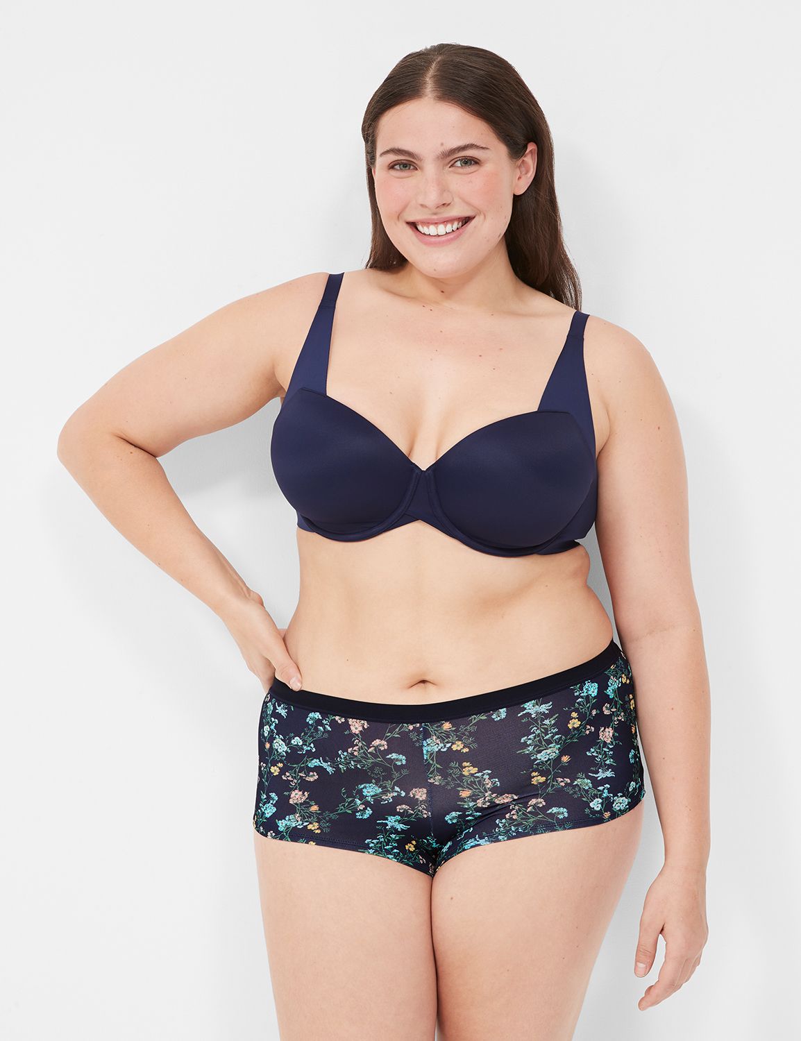 https://lanebryant.scene7.com/is/image/lanebryantProdATG/355452_0000110516?$pdpMainImage$