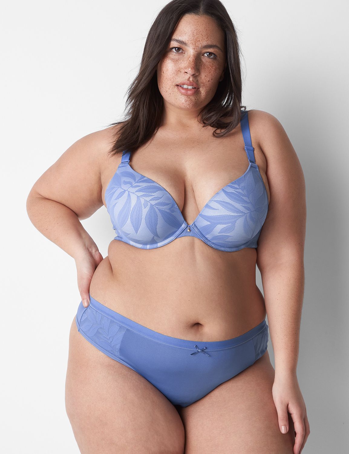 No Show Wide Side Thong Lace Lined Product Image 1