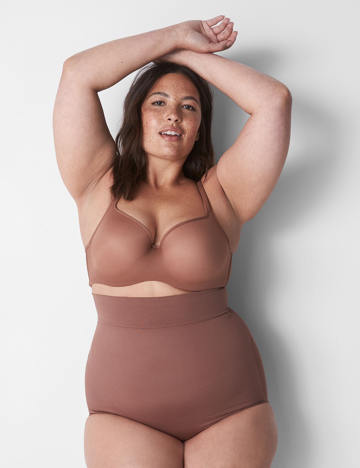 https://lanebryant.scene7.com/is/image/lanebryantProdATG/356381_0000105488?$pdpMainImage$