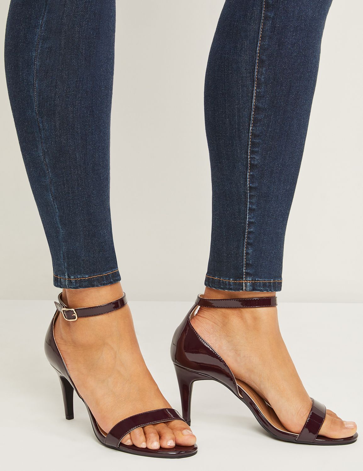 wide width plus size heels for wide feet