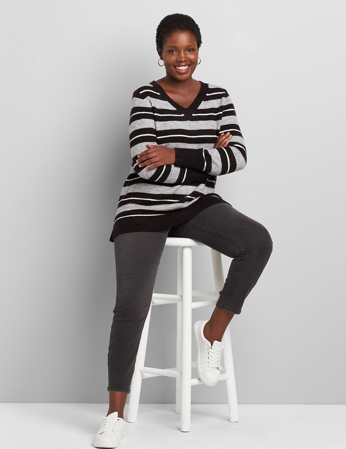 OUTLET LONG SLEEVE V NECK SIDE SPLIT SWEATER 1113654:Black/ Lt Grey Heather/ Gardenia Stripe:14/16 Product Image 3