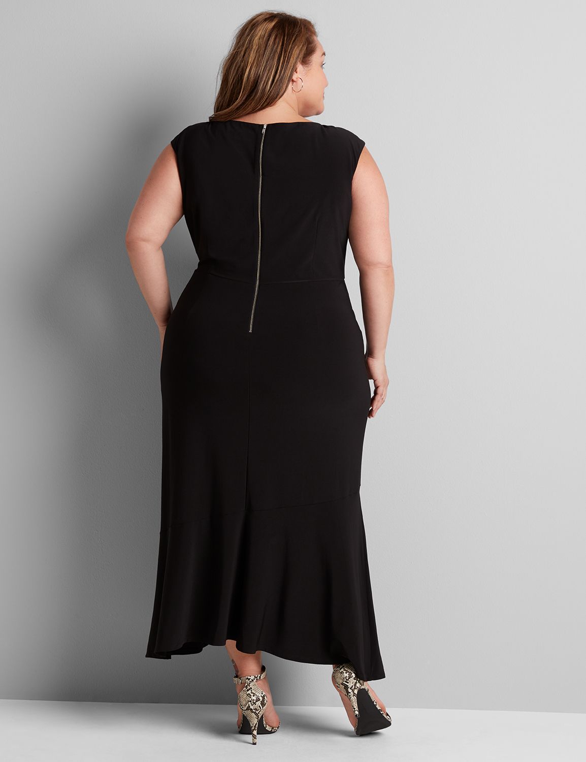 1115638  SS MIDI KNIT DRESS W/ WAIST RUCHING:Pitch Black LB 1000322:14/16 Product Image 2