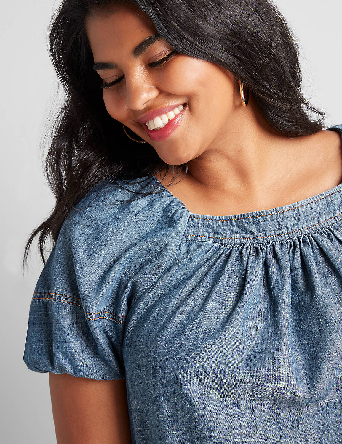 Short Sleeve Square Neck Popover Chambray Top 1114556:Denim Chambray:12 Product Image 4