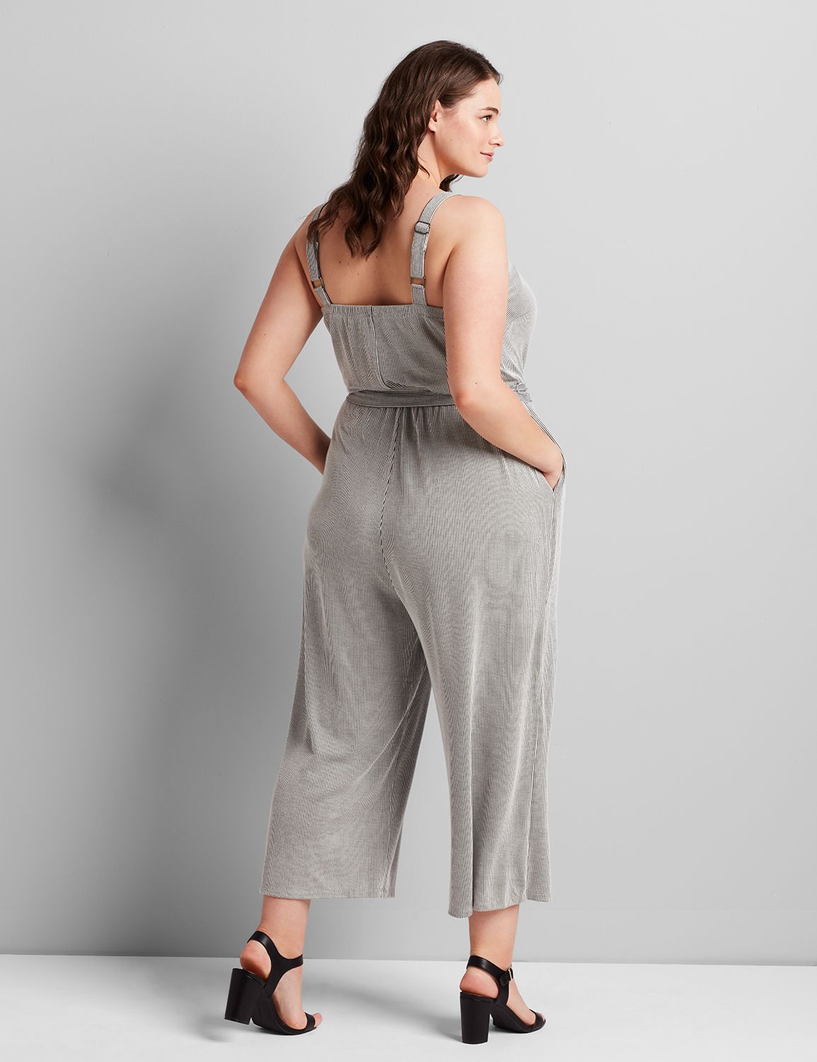 1113244 SLVLS BUTTON FRONT JUMPSUIT:LBSU20445_1113244_FredDavid_colorway1:10/12 Product Image 2