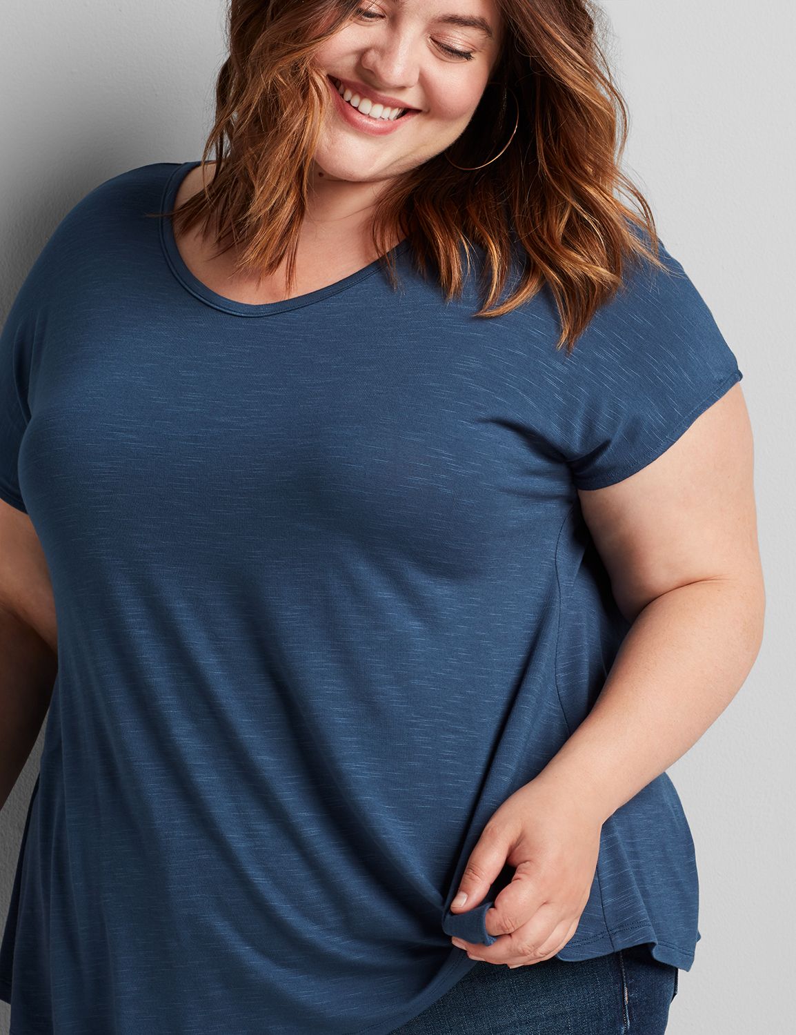 1112701 Dolman ss v nk pleat detail back top:PANTONE Blue Wing Teal:14/16 Product Image 1