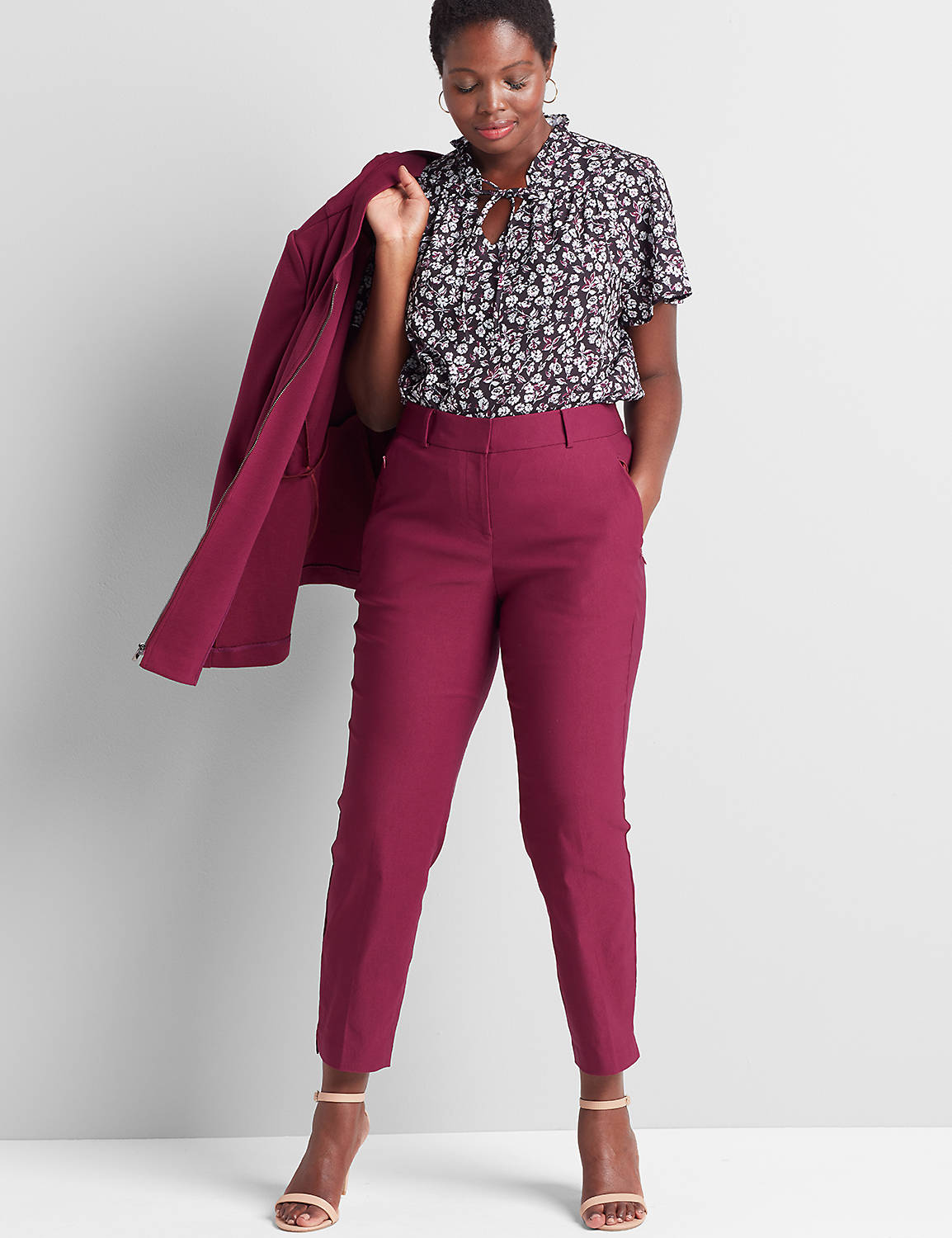 Short Sleeve Flutter Vneck with Ties Top 1113918:LBF20191_FranFloral_colorway3:12 Product Image 3