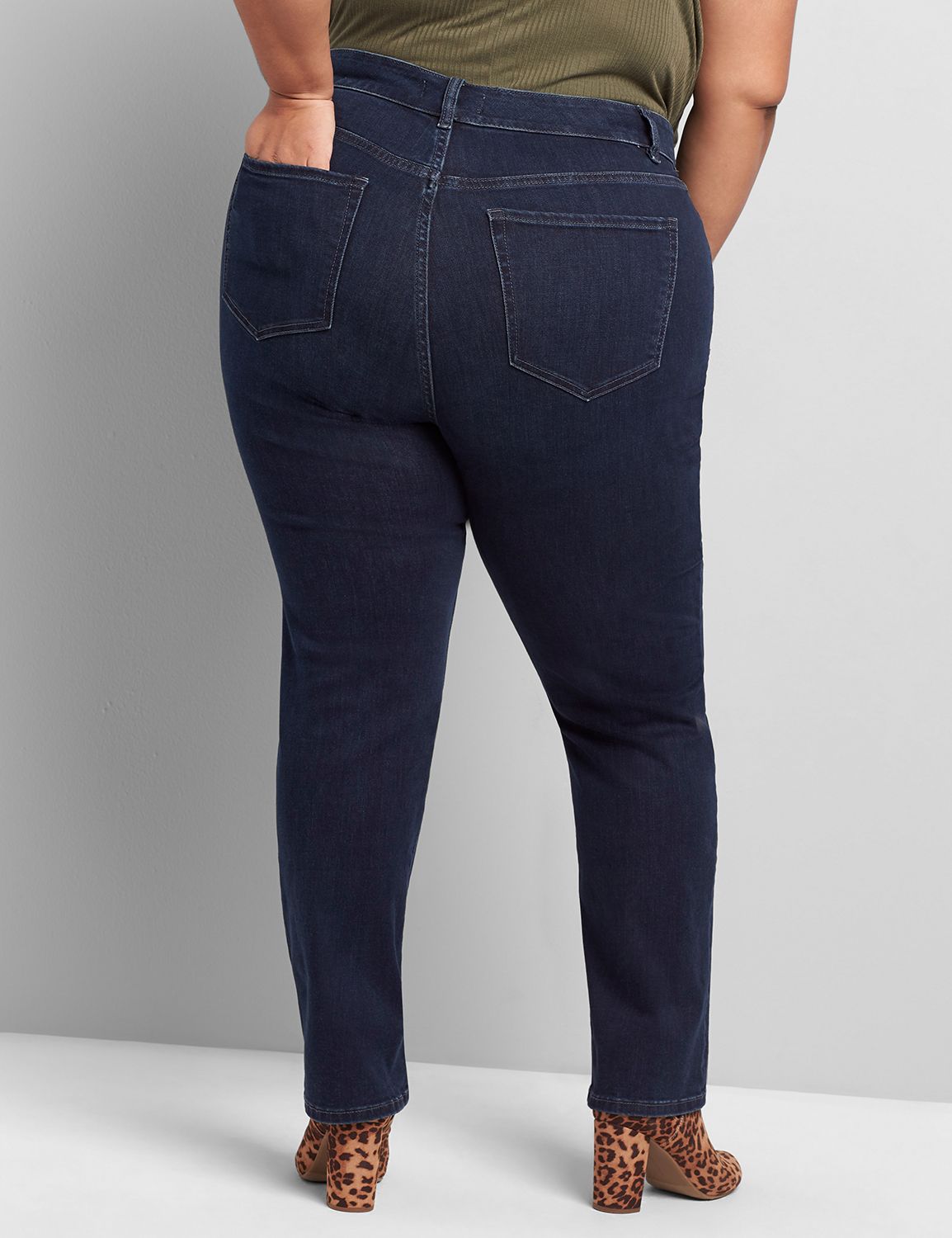 Curvy Fit Wide Regular Jeans