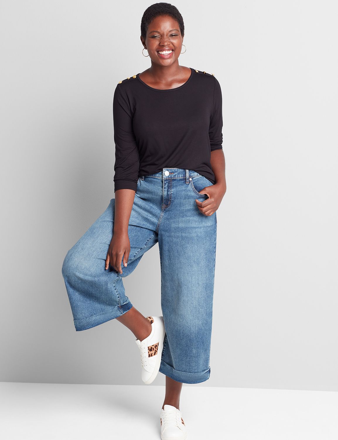 SIGNATURE WIDE LEG CROP MEDIUM WASH 1114227:Light Denim:12 Product Image 3