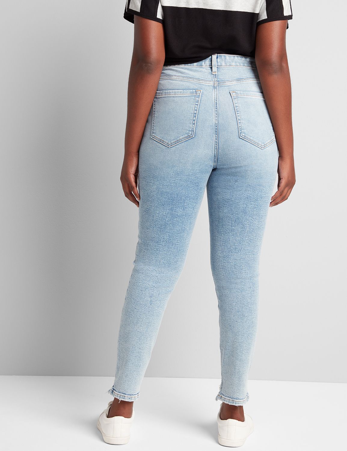 SIGNATURE HIGH RISE SKINNY - CARINE WASH 1113895:Light Denim:12 Product Image 2