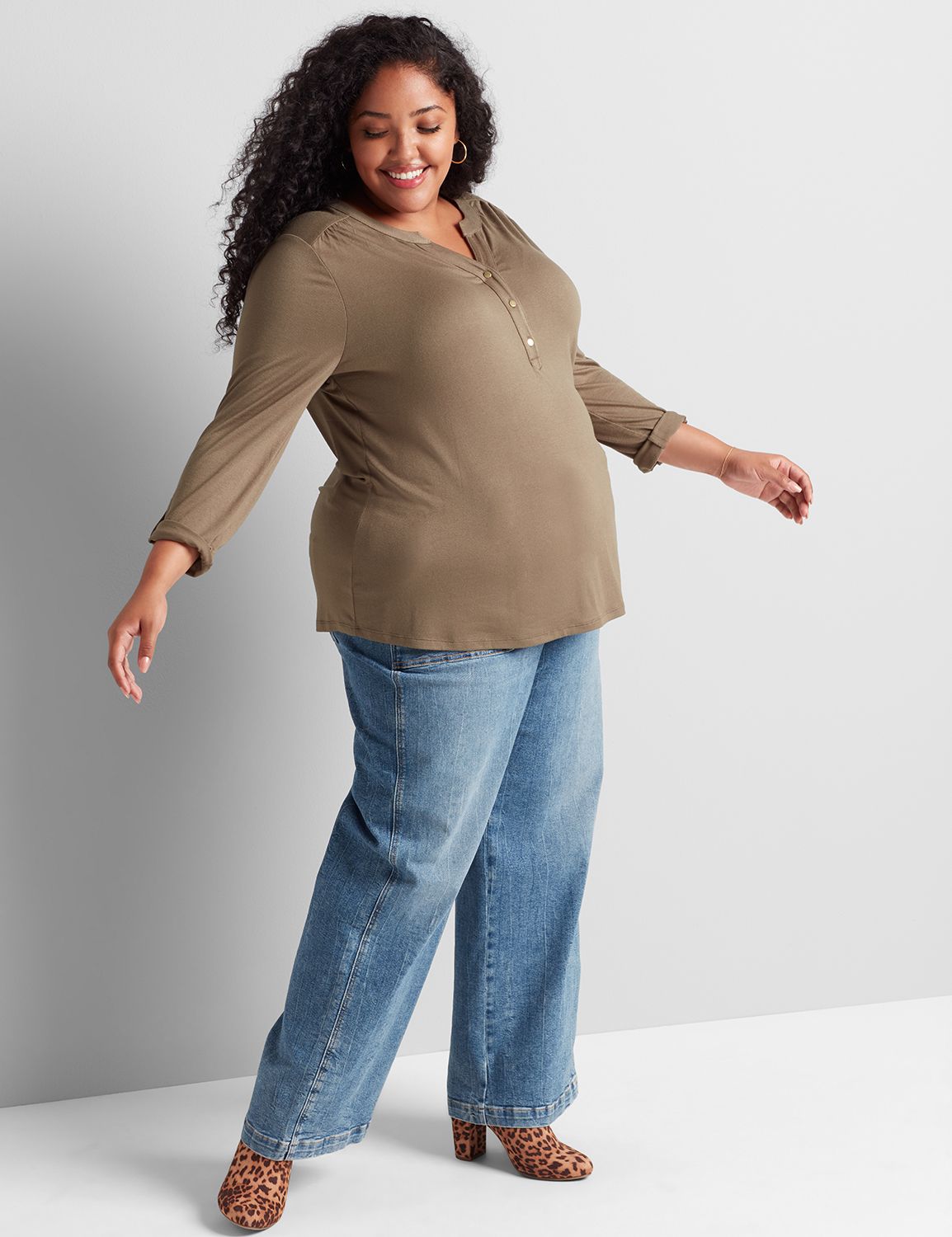 3/4 Roll Tab Sleeve Crew Neck Knit Camp Top 1117850:Dried Sage CSI 0900915:14/16 Product Image 3