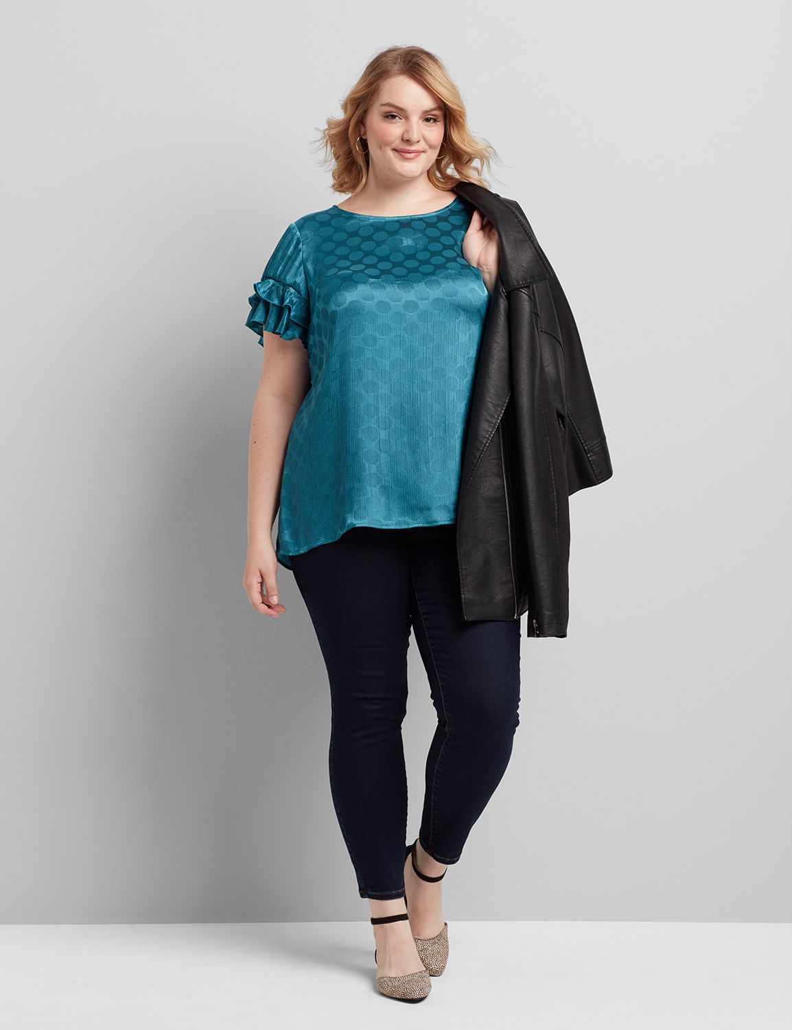 Short Sleeve FLutter Crew Neck Top in Novelty Jacquard 1116116:PANTONE Corsair:22 Product Image 3