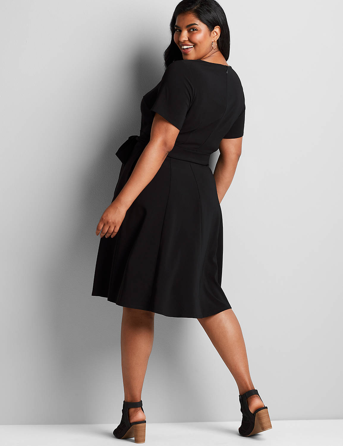 1113886- Lena Short Sleeve Square Neck Fit and Flare Dress:Pitch Black LB 1000322:12 Product Image 2