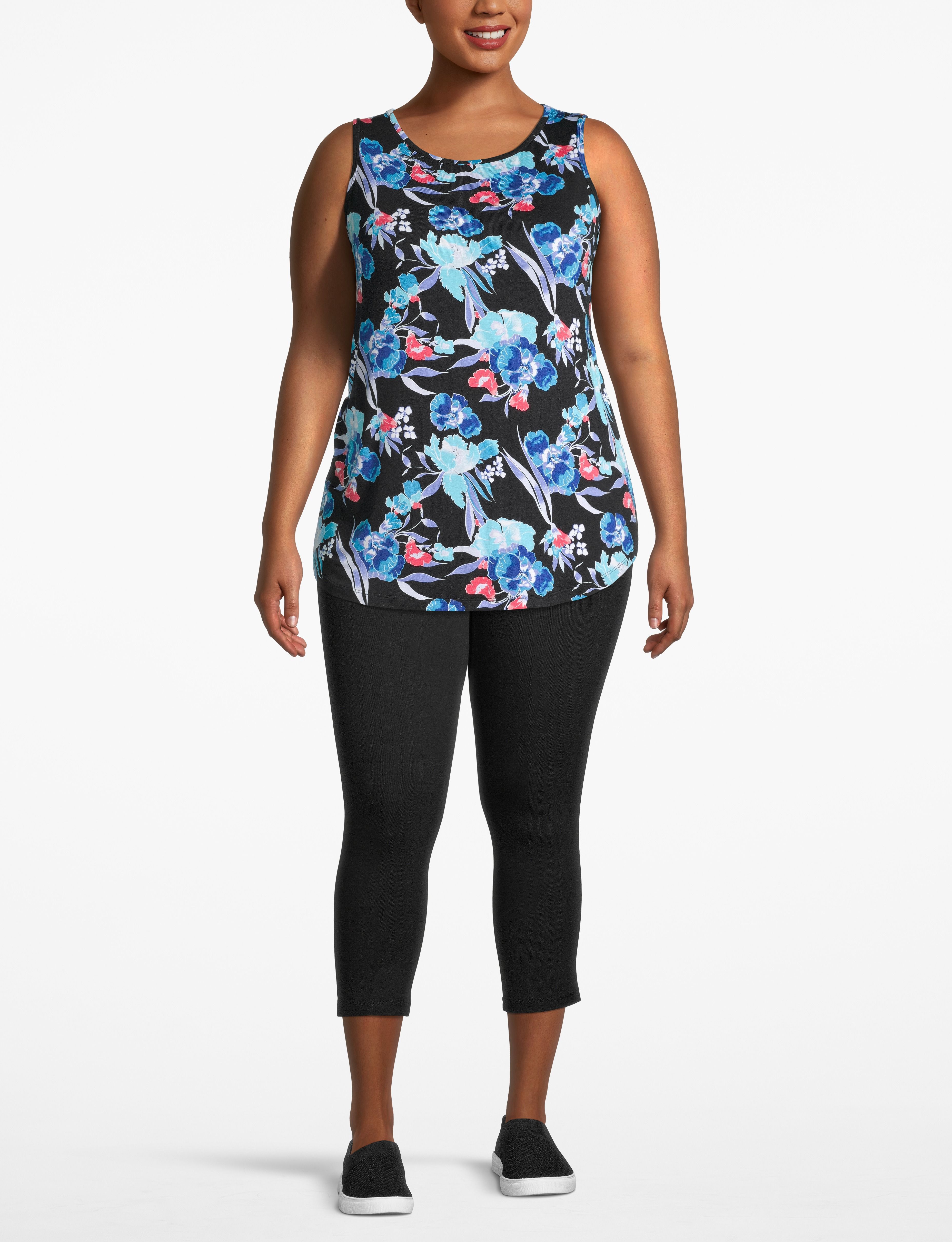 1111503 S LBO Scoop Hem Tunic Tank Product Image 3