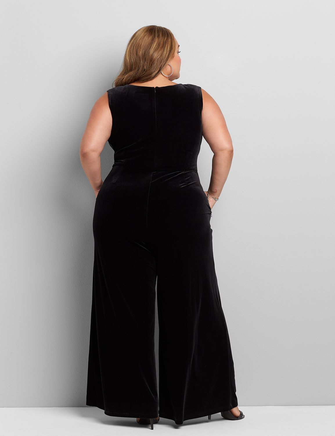 Sleeveless Metallic Surplice Jumpsuit 1118007 GS Pitch Black LB 1000322 14 16 PETITE