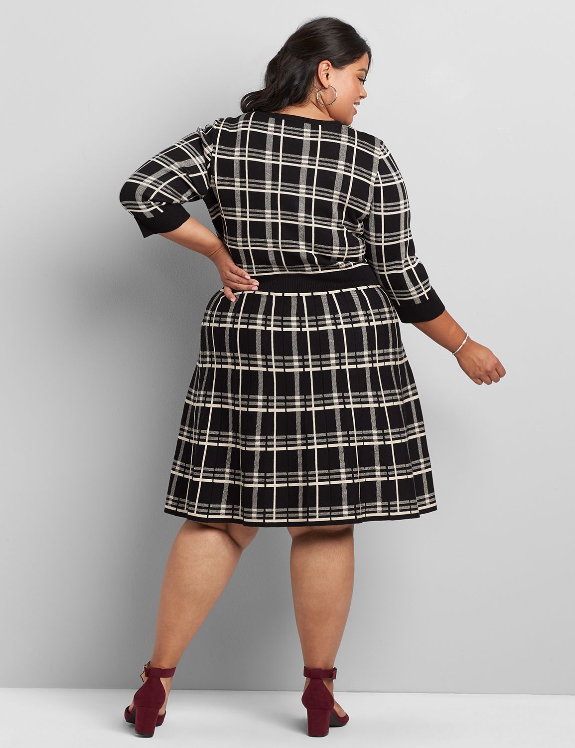 Gabby skye sweater outlet dresses