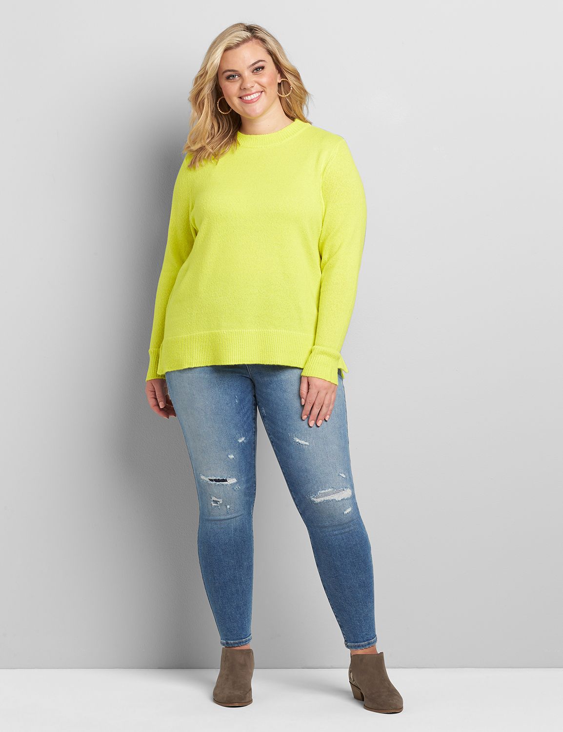 Long Sleeve Crew Neck Sweater in Neon Yarn 1117040:PANTONE Limeade:18/20 Product Image 3