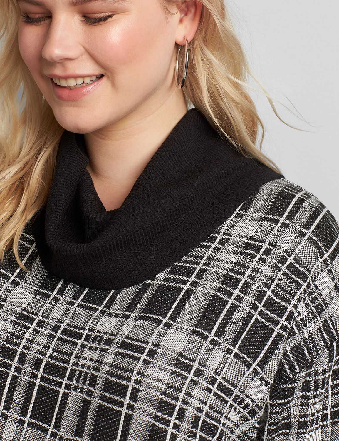 Long Sleeve Cowl Neck Hacci Plaid Tunic 1118052:Black/off white plaid:14/16 Product Image 4