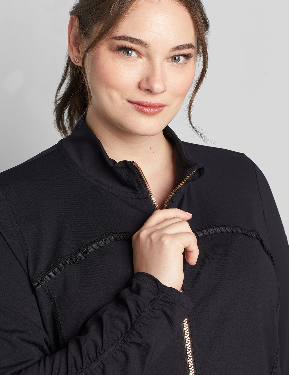 LIVI Pleat-Trim Jacket With Wicking - Black