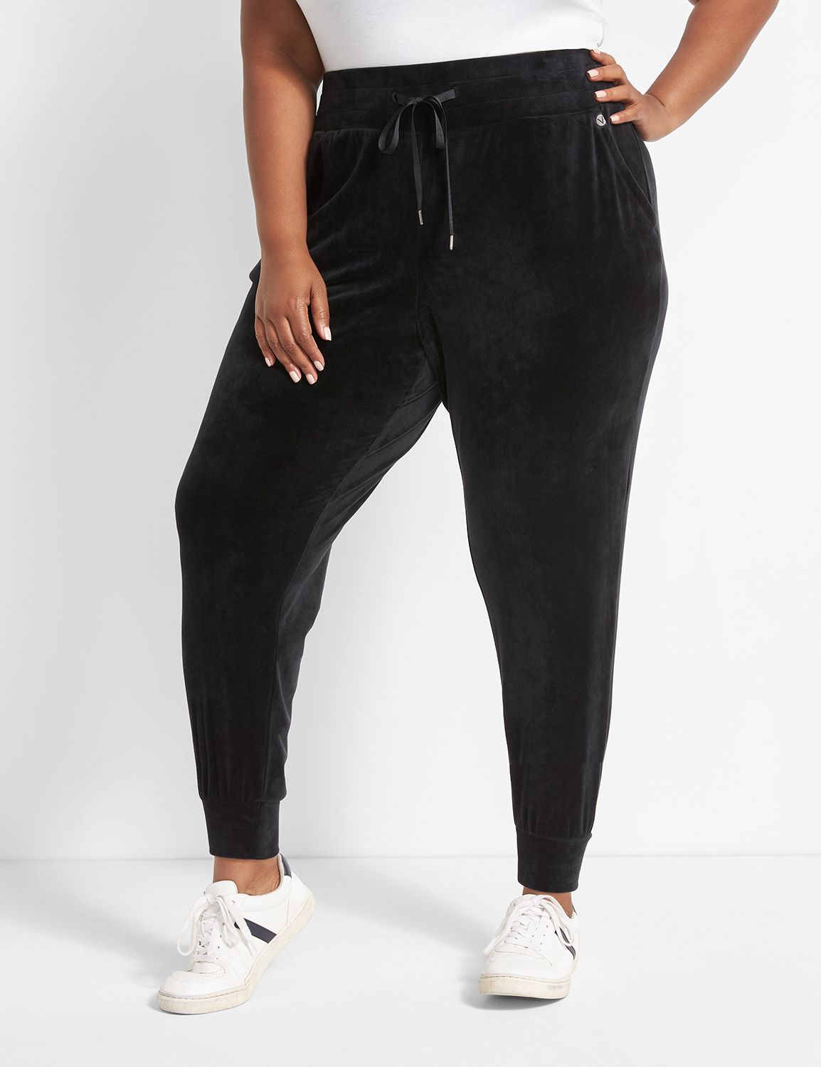 Metro Girl, Pants & Jumpsuits, Metro Girl Black Capris