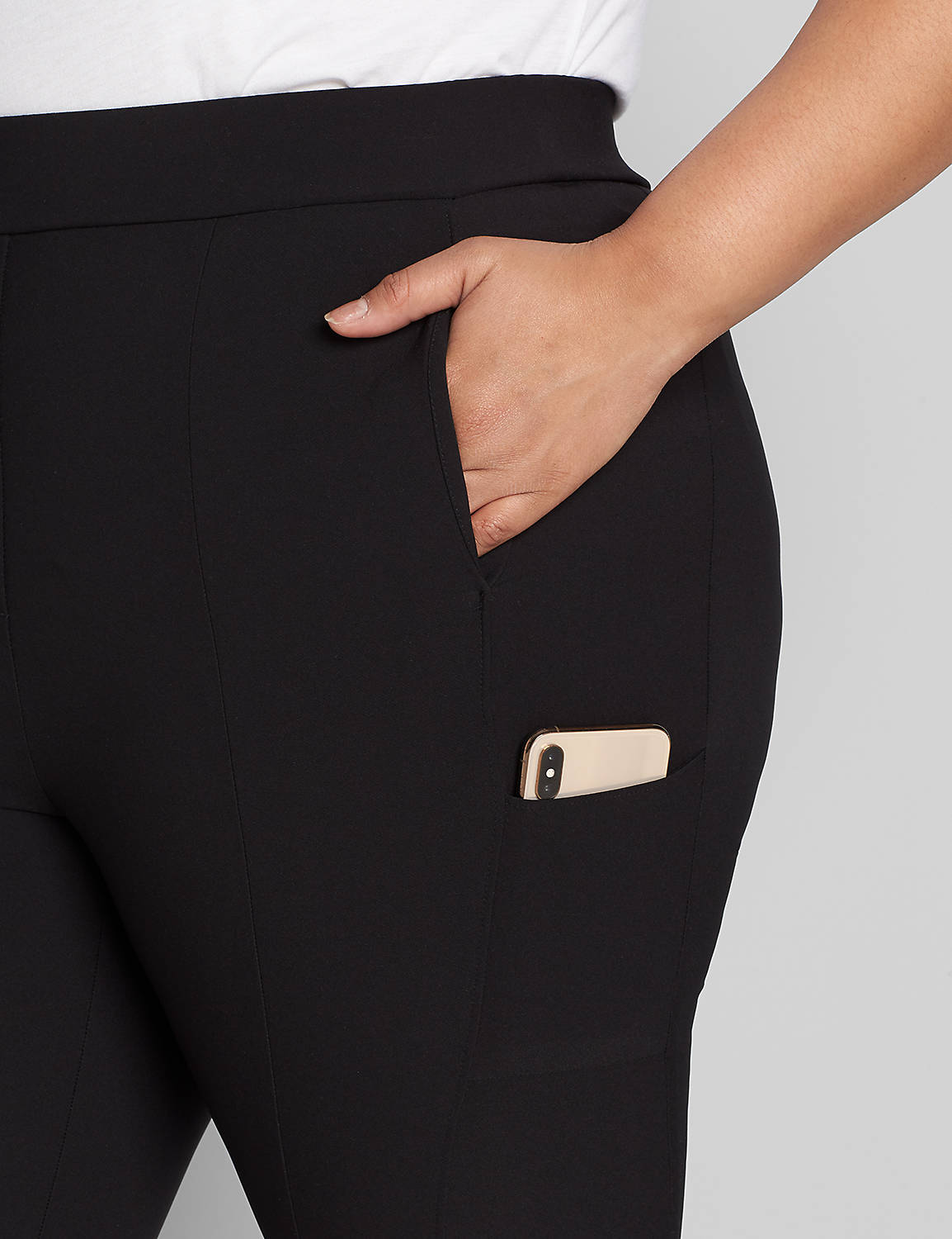 On-The-Go Cell Phone Pocket Legging 1117651:Pitch Black LB 1000322:18 Product Image 4