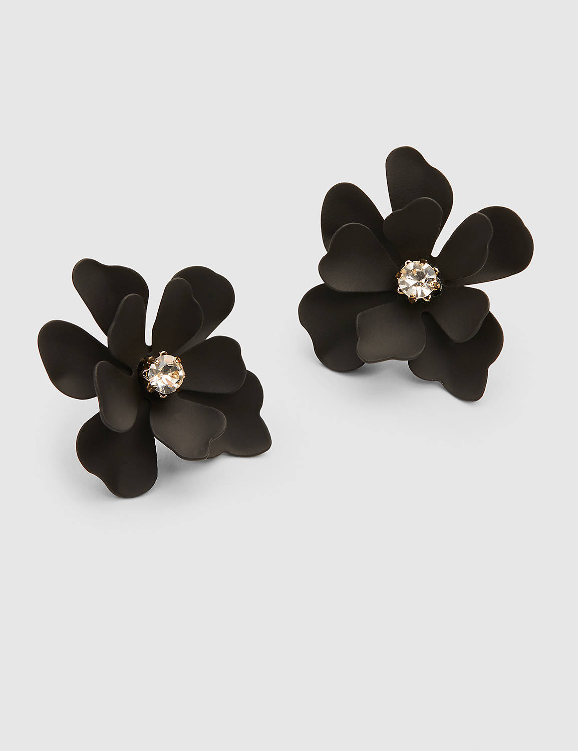 Black Flower Stud Earrings:Black:ONESZ Product Image 2