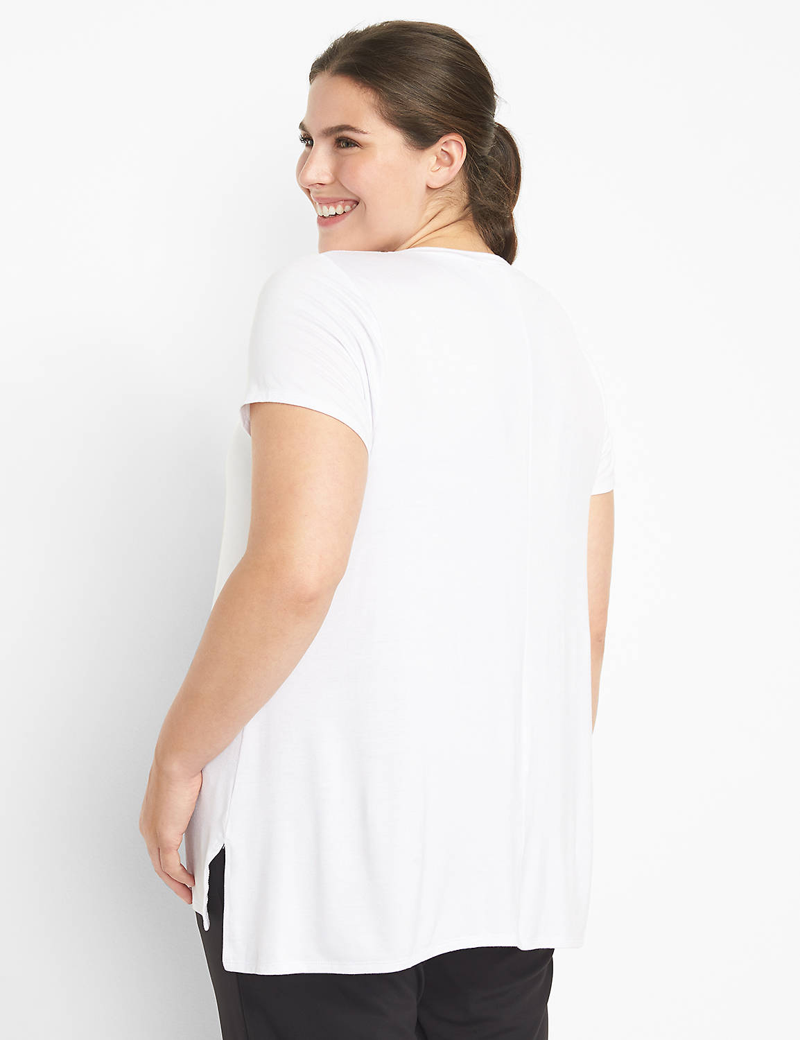 Short Sleeve Scoop Neck Side Slit Graphic Tee S 1118223:Ascena White:14/16 Product Image 2