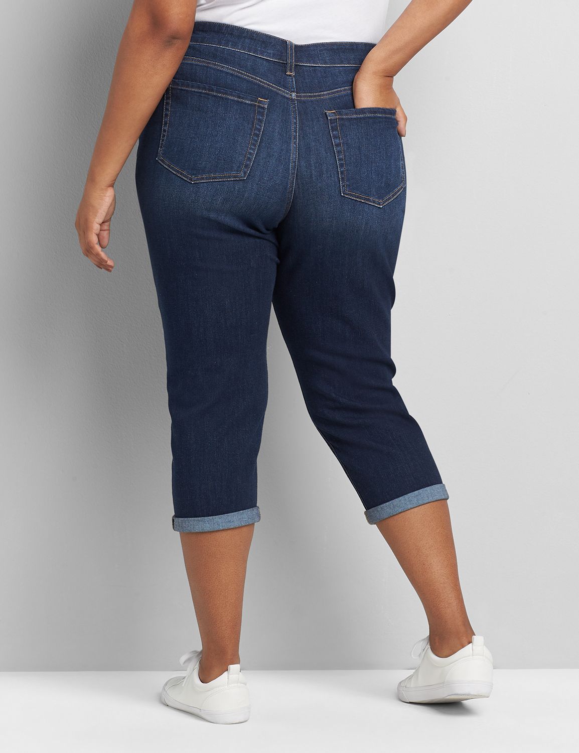 PS553-05-20 Women Plus Size Capri Jeans - Dark Blue Mark - Size 20
