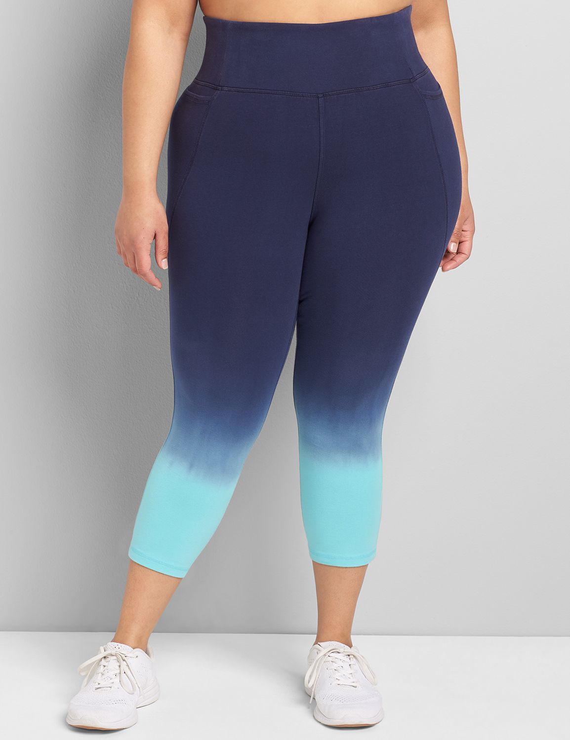 Power Signature Stretch Capri Leggi Product Image 1