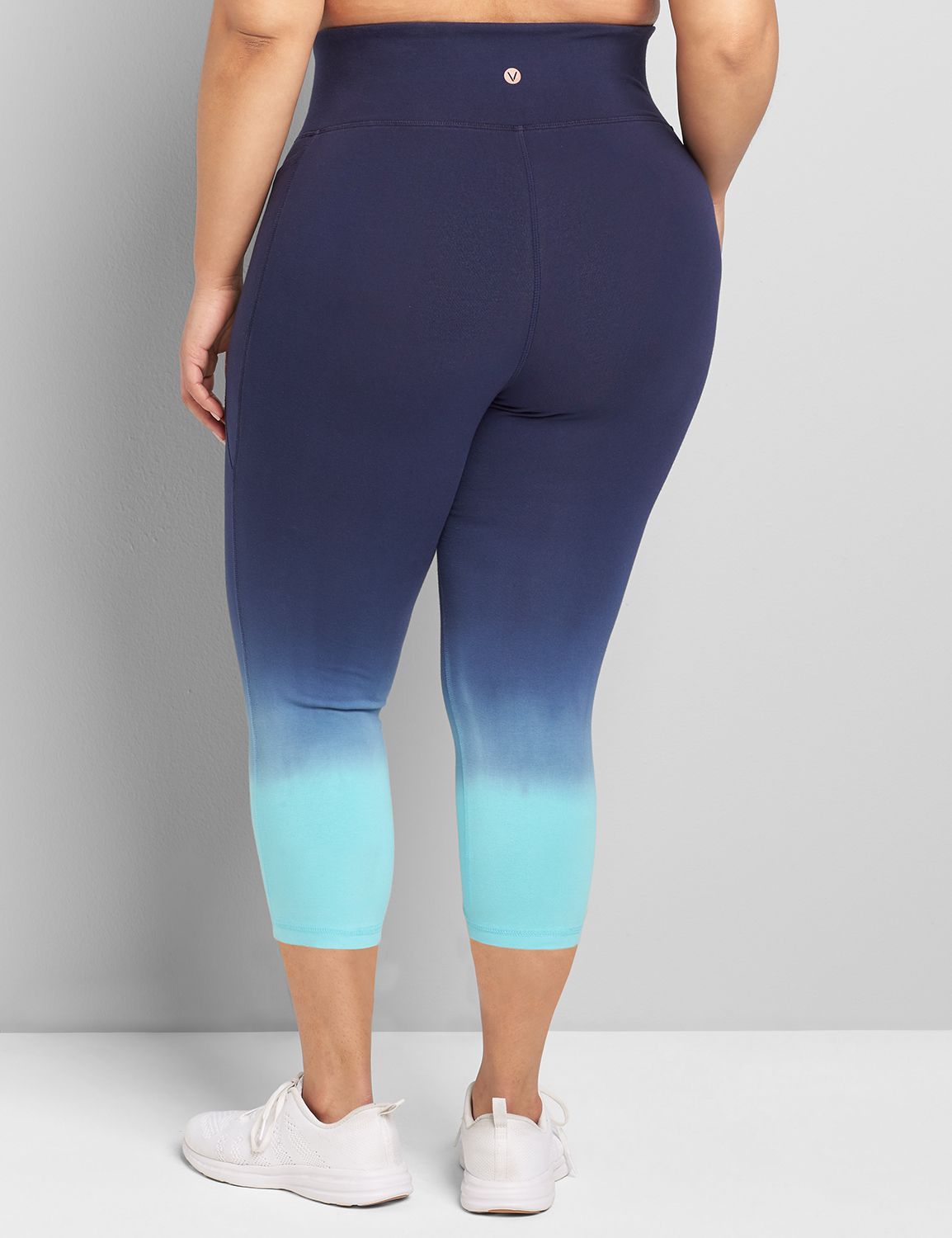 Power Signature Stretch Capri Leggi Product Image 2