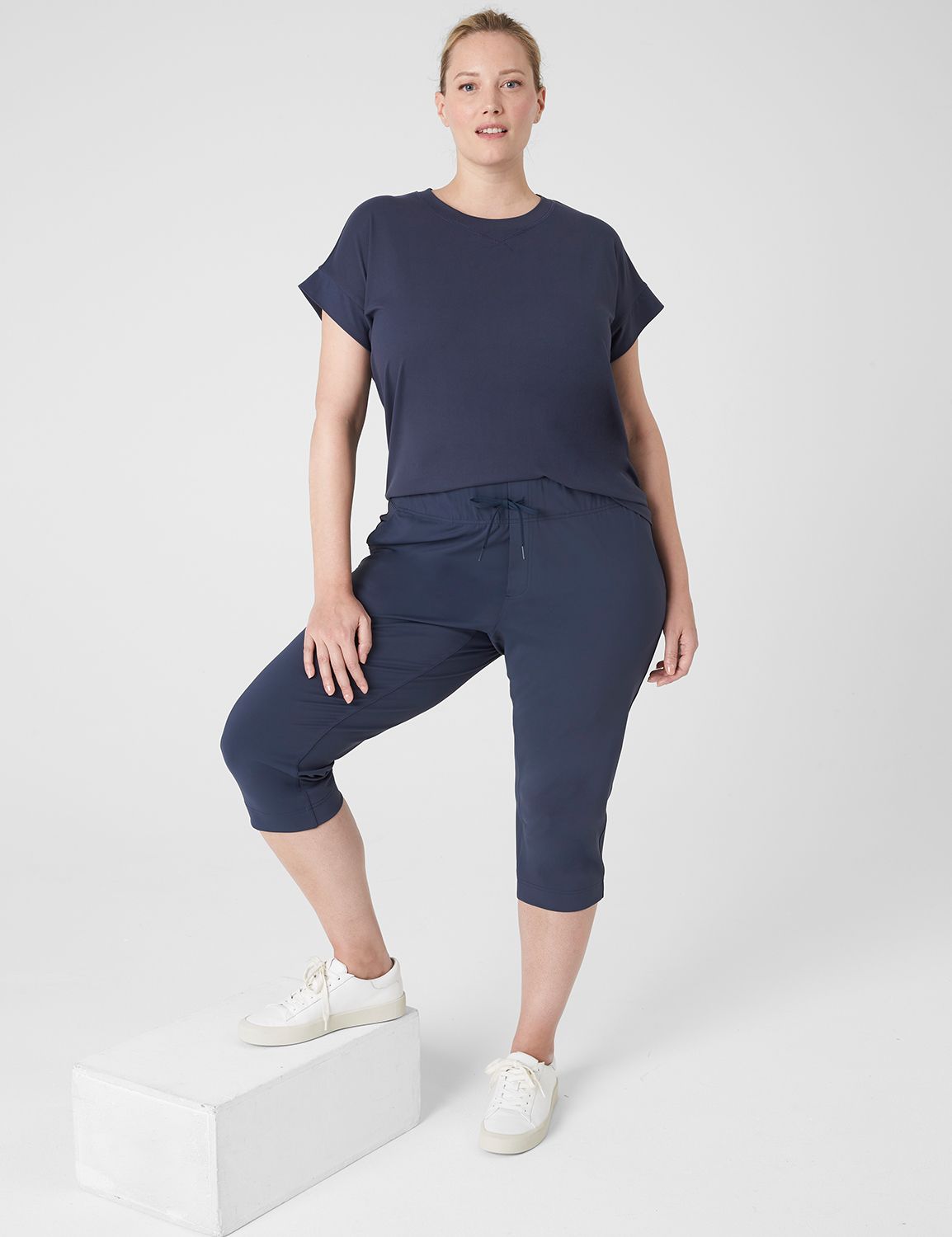 Livi Mid Rise Knit Capri Trouser S