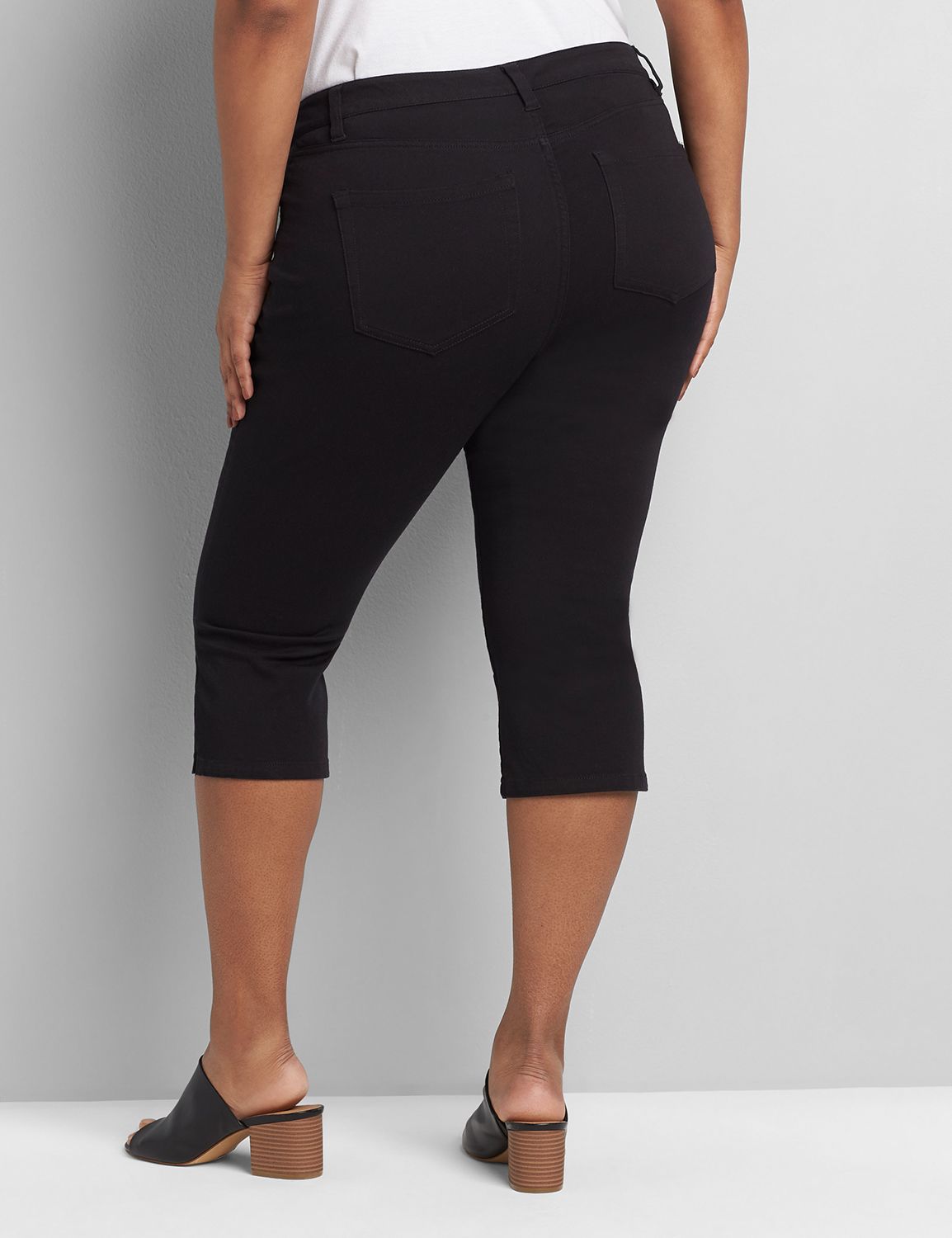 MID RISE SKINNY PEDAL PUSHER 19" - MICKEY TWILL 1118986:Ascena Black:24 Product Image 2