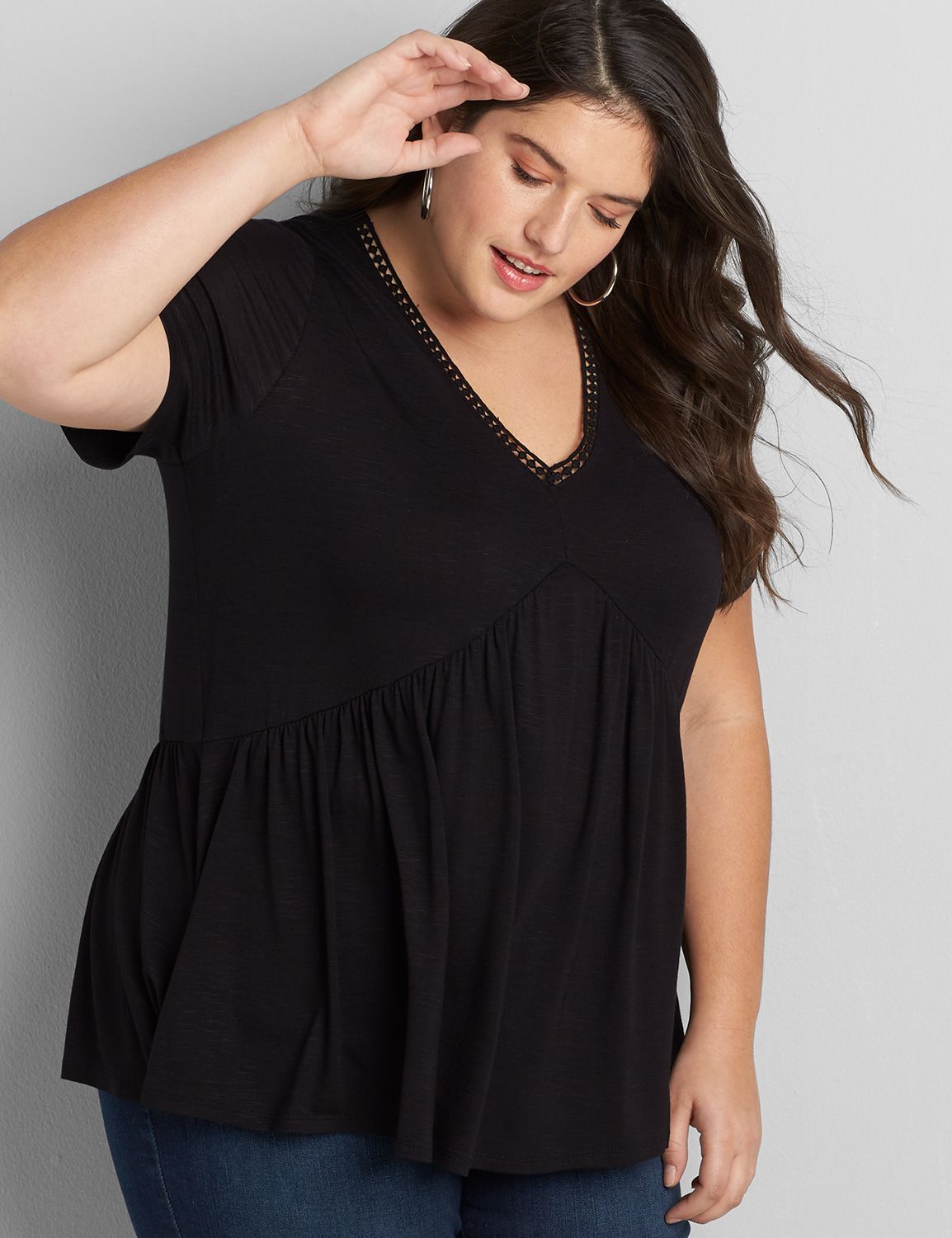 Lane Bryant Women's Embroidered Babydoll Max Swing Tee 18/20 Black