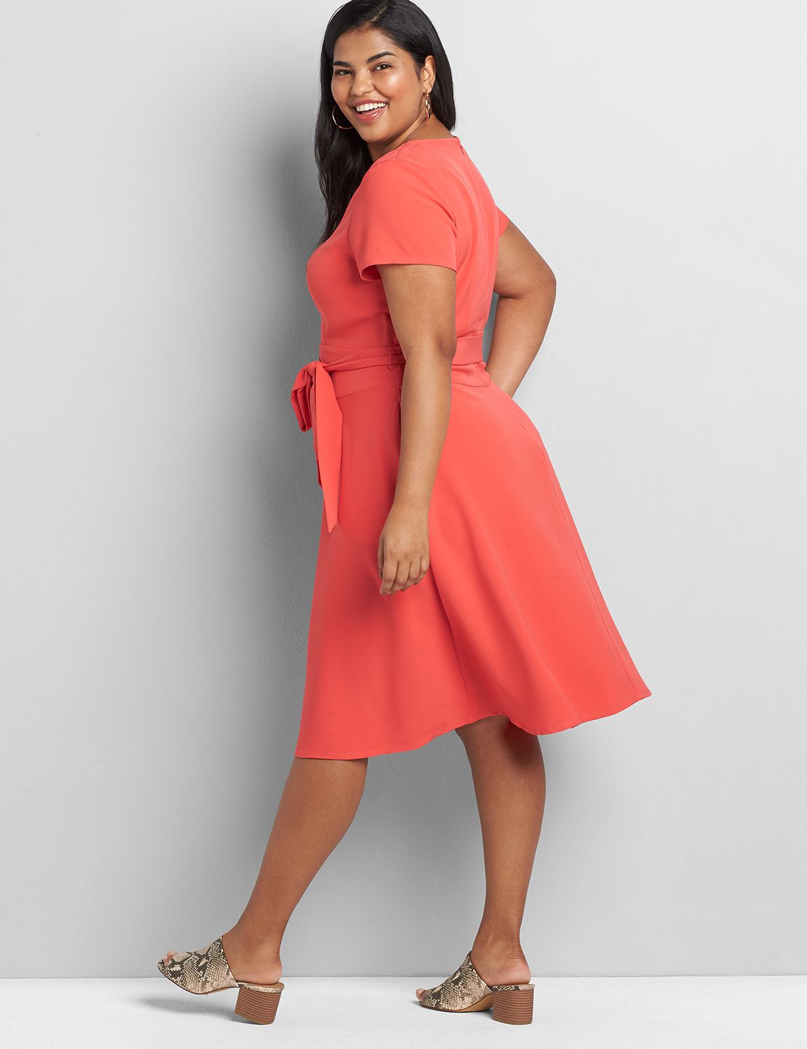 Lena Short Sleeve V Neck Fit and Flare Dress 1119666:Starfish Coral CSI  0301184:16