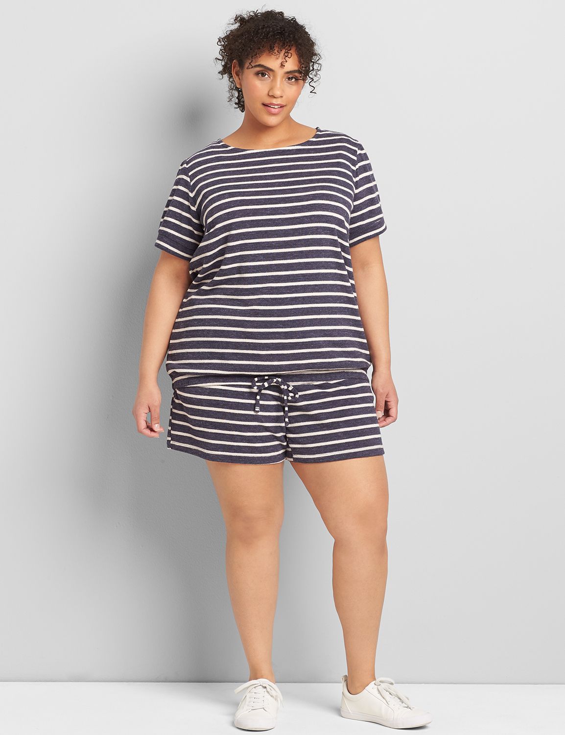 1120994 Livi French Terry Short:PANTONE Night Sky:34/36 Product Image 3